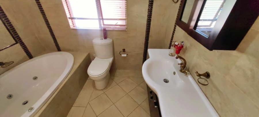 4 Bedroom Property for Sale in Miederpark North West